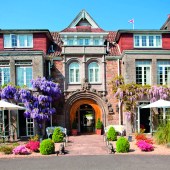 Longeu Ville Manor