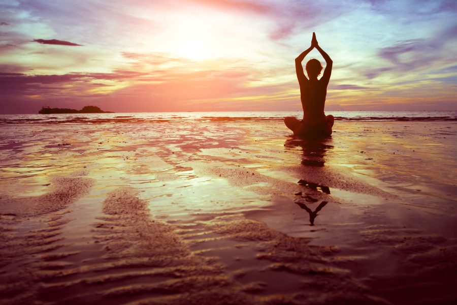 beach_yoga_shutterstock_127609361