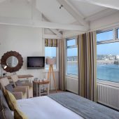 ROOM WITH A VIEW: Pedn Olva, Cornwall