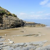 Porth Bach beach and Penryhn Du headland near Abersoch © Stephen Meese/Shutterstock