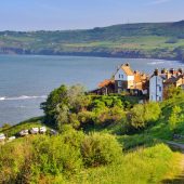 web-robin-hoods-bay-shutterstock_230262316