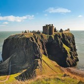 dunnottar_retouched_credit_visit_aberdeenshireweb_crop