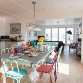 Enjoy a slice of island living on the Harbour Houseboat