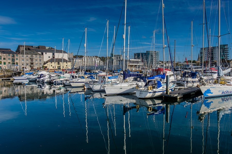 17_-_sutton_harbour_-_copyright_simon_whaley