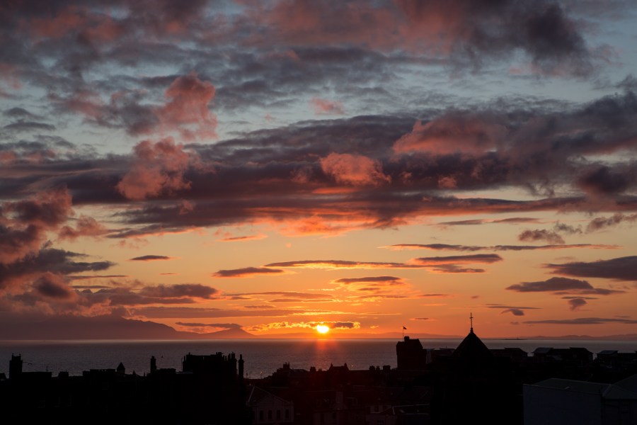 mercure-ayr-hotel-view-dusk-02-lr-160712