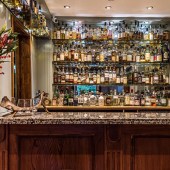 bar_cropped