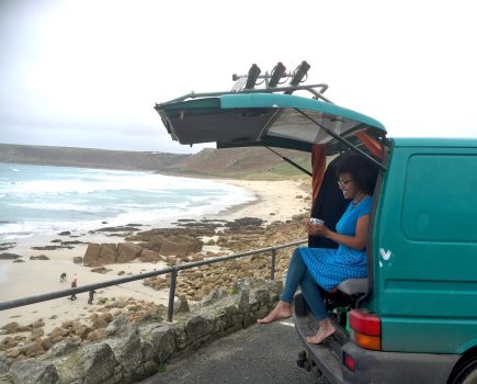 10_catherine_with_cuppa_at_sennen_cove