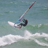 8a_credit_avon_beach_surfers_1