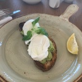 breakfast_at_the_hotel_800