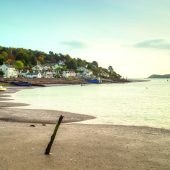 visit_scotland_-_damian_shields_-_a_beach_scene_at_kippford