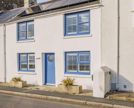Marazion, Cornwall Guide price £400,000 - Andrew Exelby