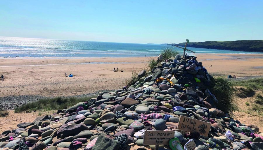 dobbys_grave_freshwater_west