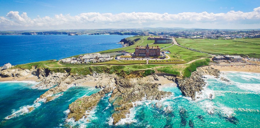 headland-hotel-on-fistral-beach_1