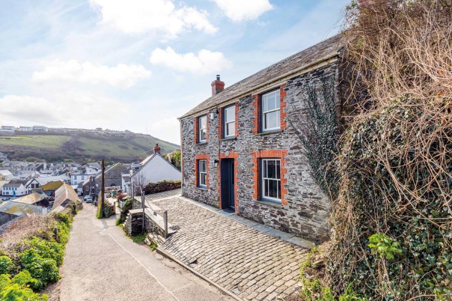 PORT ISAAC, CORNWALL £1,250,000. Photo credit John Bray Estates