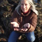 Caroline Wheater with seaweed