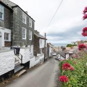 PORT ISAAC, CORNWALL £595,000. Photo credit John Bray Estates
