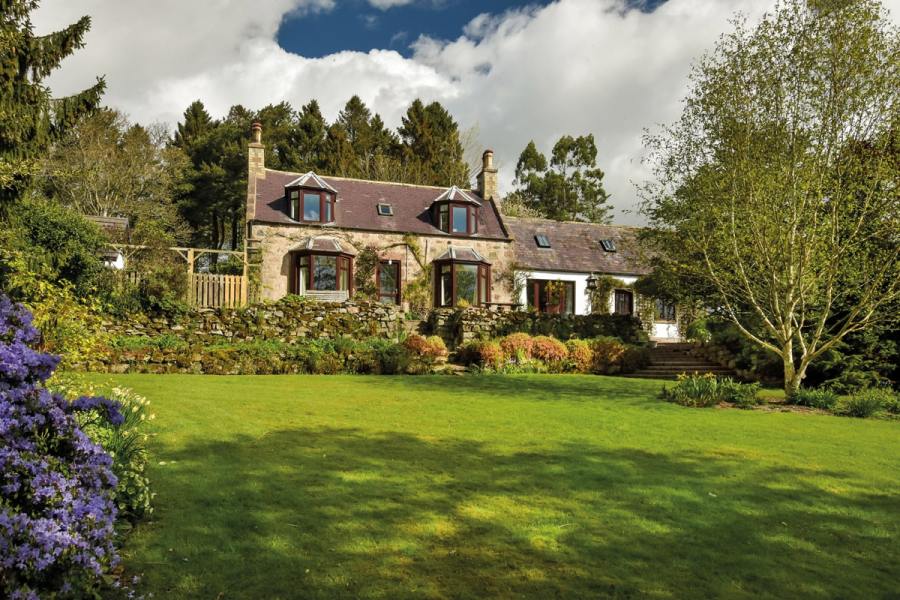 MILLTIMBER, ABERDEENSHIRE £495,000. Photo credit Galbraith Group