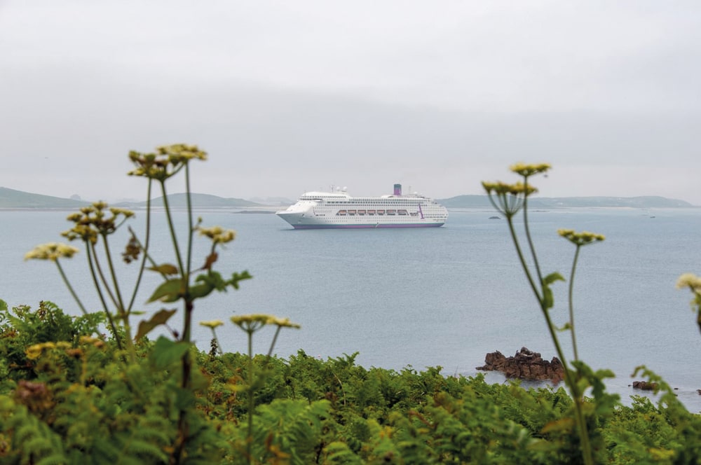 Ambassador Cruises - off St Marys