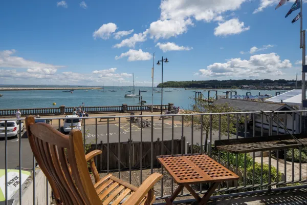 Slipway Cottage, Cowes - Spence Willard