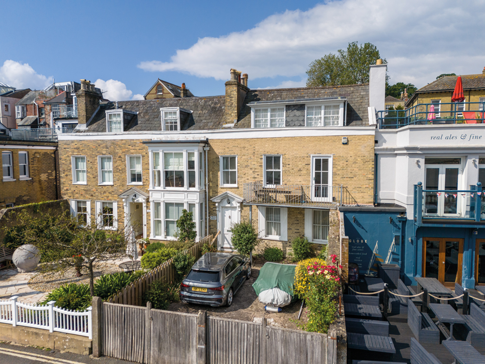Slipway Cottage, Cowes - Spence Willard