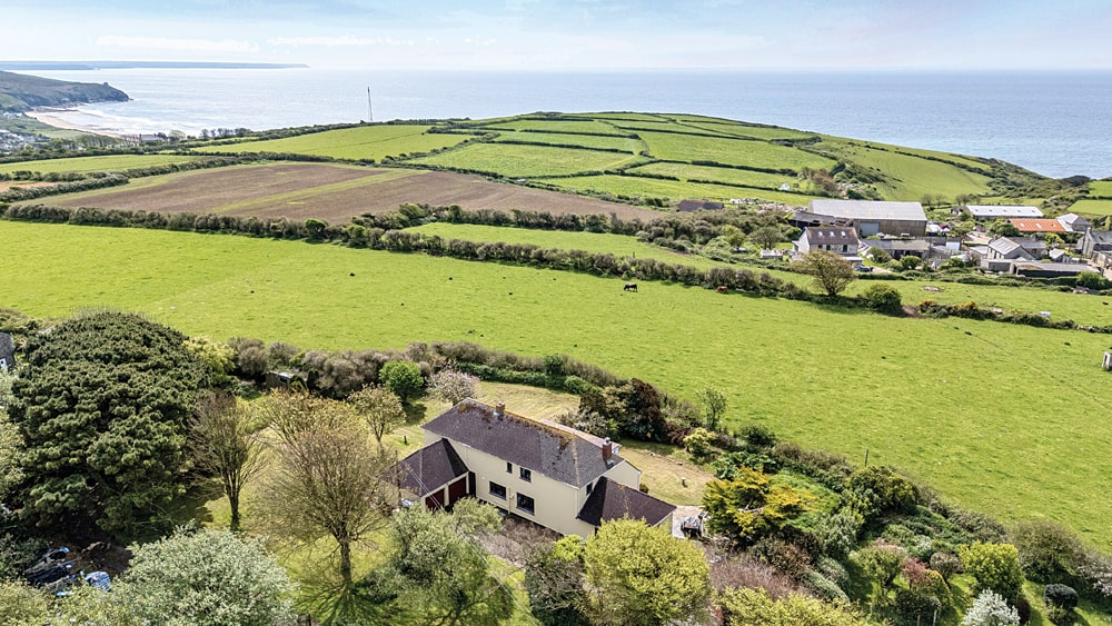 Rosudgeon, Cornwall £1,100,000. Jackson Stops