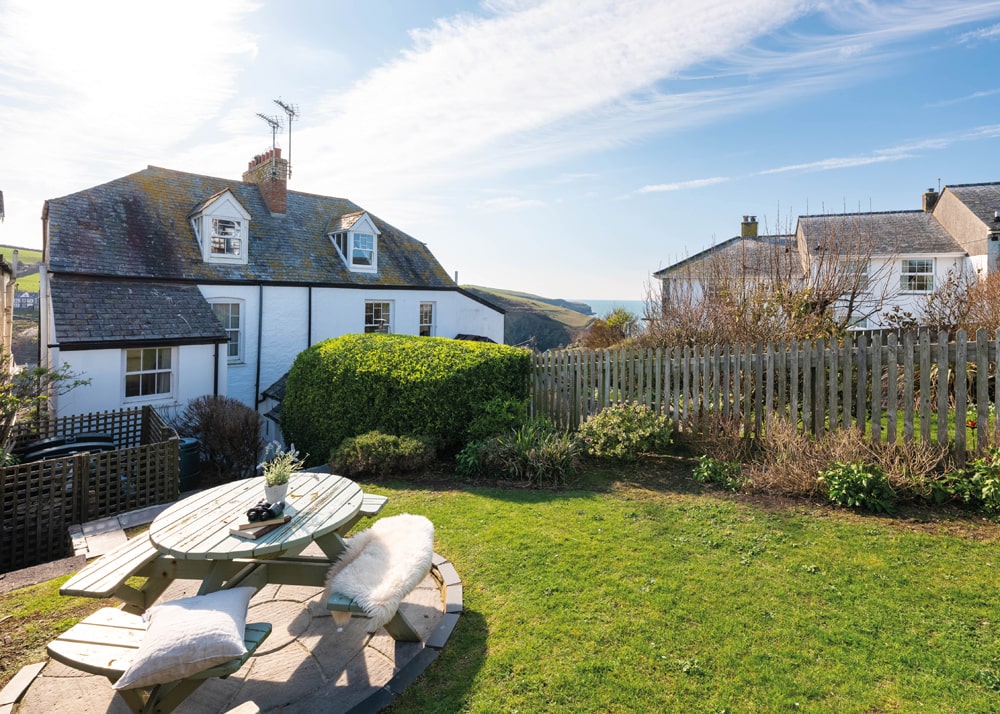 ort Isaac, Cornwall Guide Price £725,000. John Bray Estates