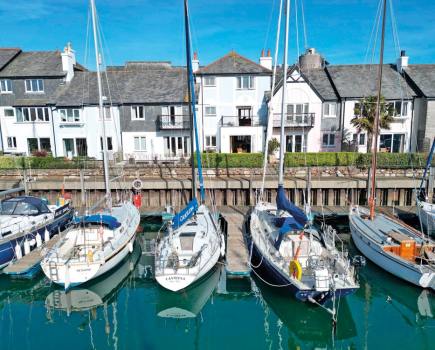 FALMOUTH, CORNWALL £975,000. Lillicrap Chilcott