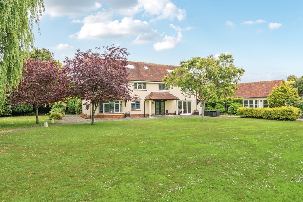 Flansham, Hampshire - Offers over £1,200,000 - Henry Adams