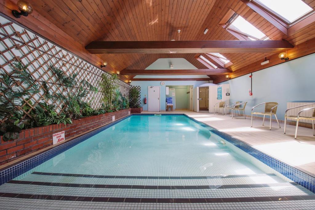 Beaulieu Inn - Swimming Pool