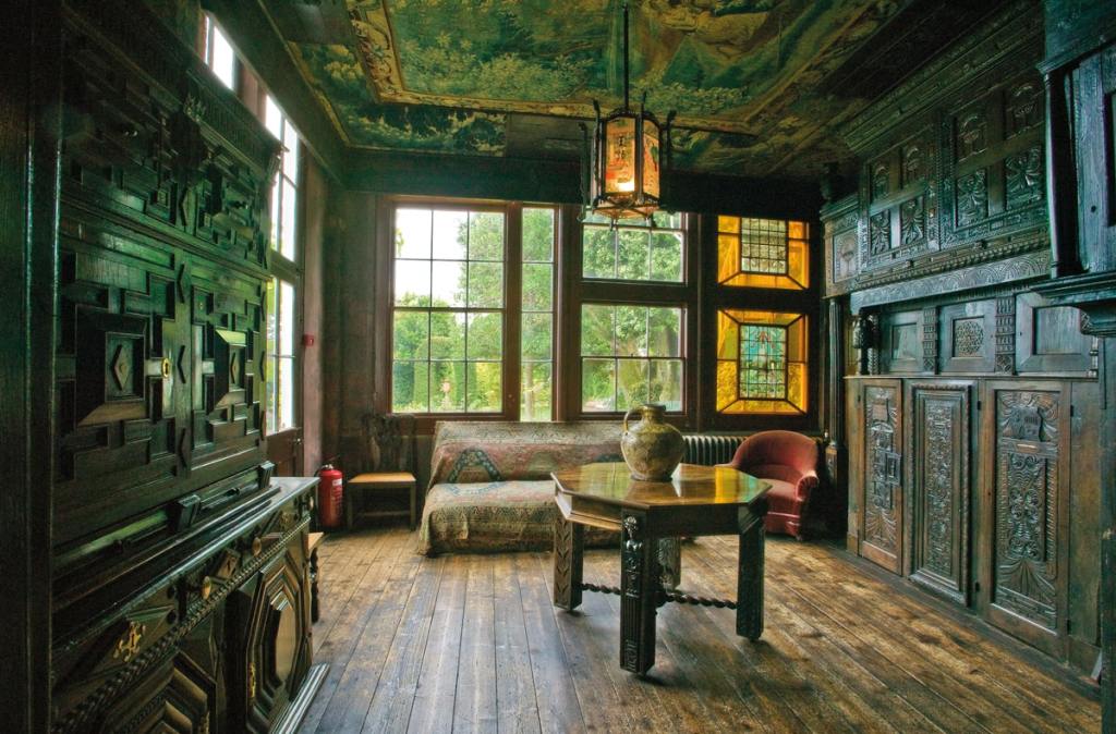 Hauteville House, Downstairs room