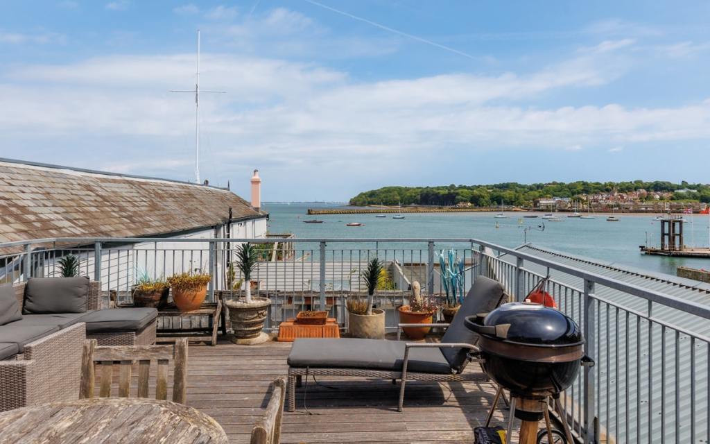 Cowes, Isle of Wight - £950,000. Spence Willard 
