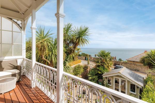 Ventnor, Isle of Wight £575,000. Spence Willard
