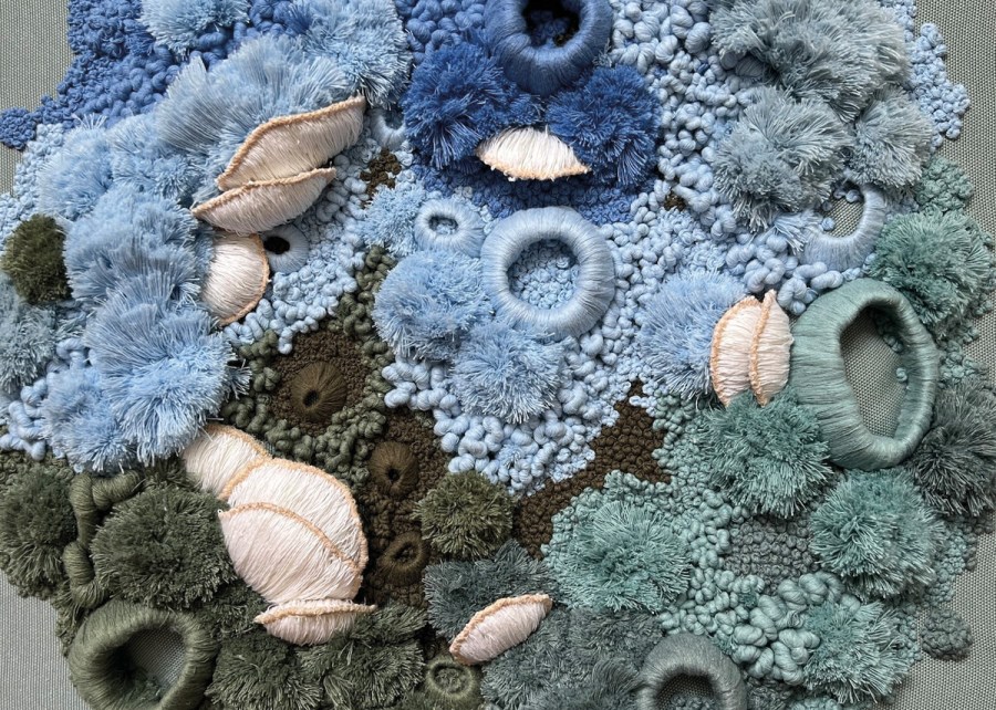 Helen’s art is stitched using embroidery threads coloured with natural dyes she makes herself