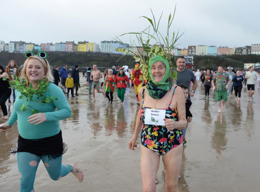 Tenby Boxing Day Swim. Credit Gareth Davies Photography