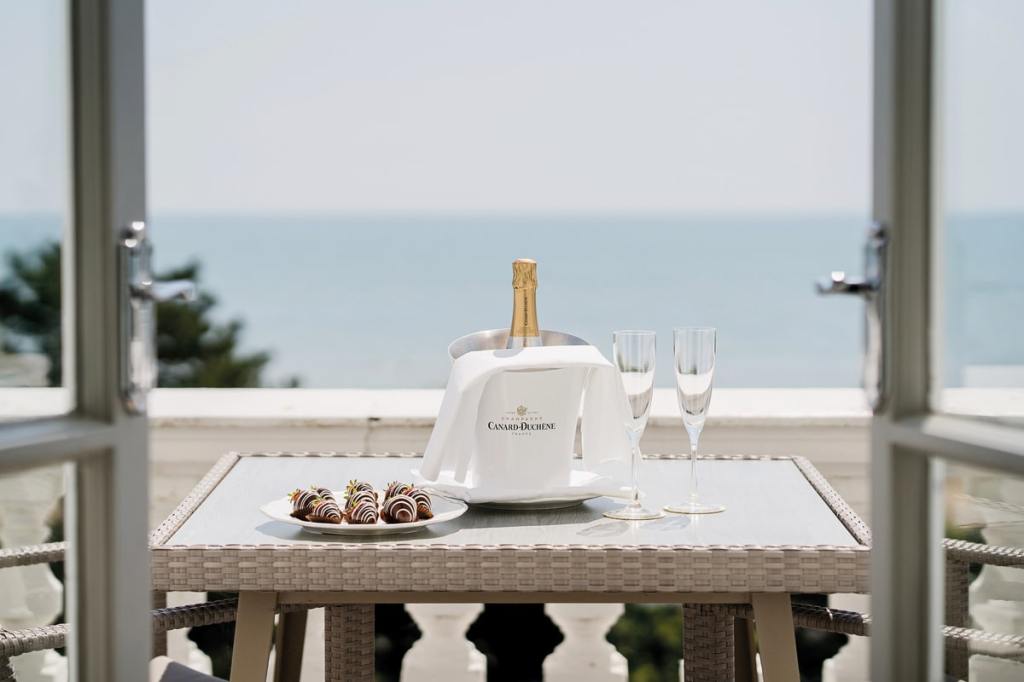 Champagne with a view on the balcony