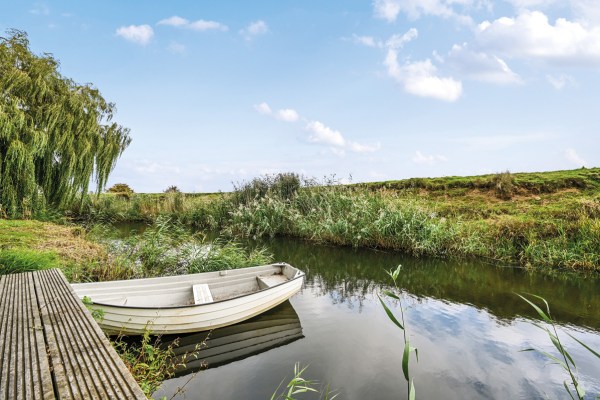 Winchelsea Beach, East Sussex - Guide price £725,000. Phillips and Stubbs