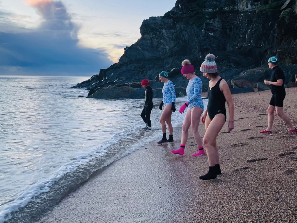 Yoga, Hike, Swim and Detox - Yoga Field and Sea