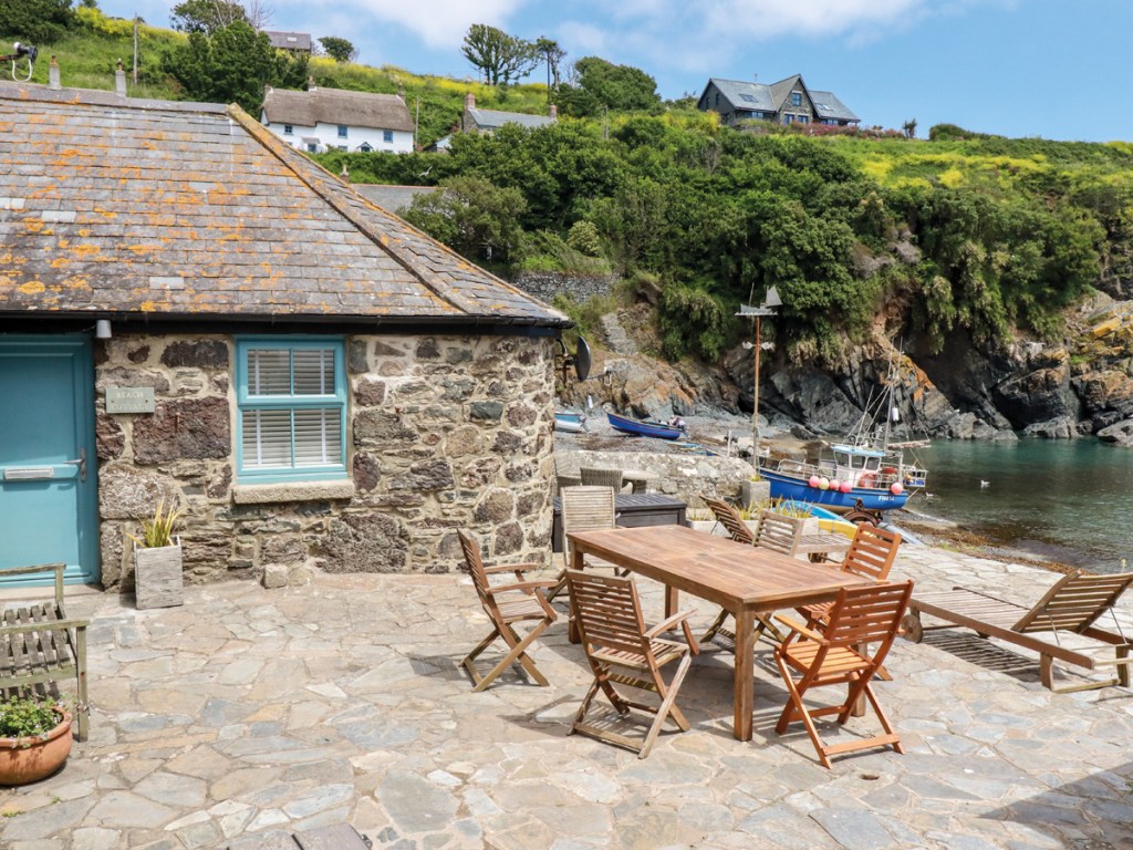 Beach Cottage, Cadgwith, Cornwall