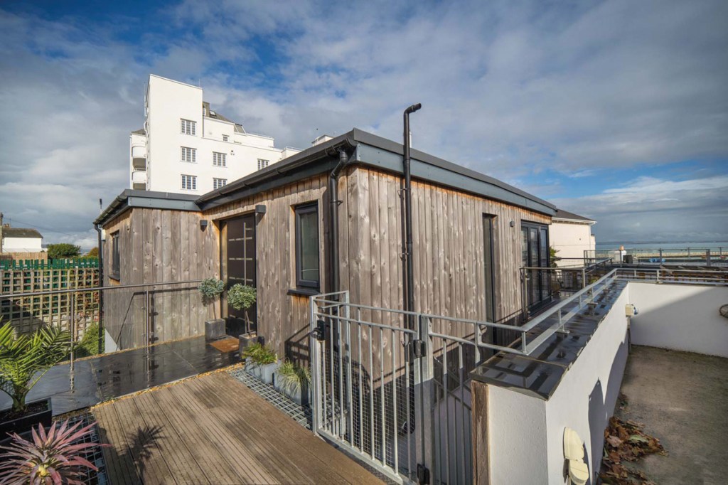 Cowes, Isle of Wight Guide price £795,000 - McCarthy & Booker