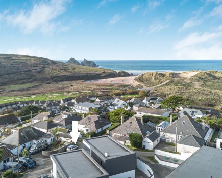 Newquay, Cornwall - Guide price £825,000 - Jackson Stops