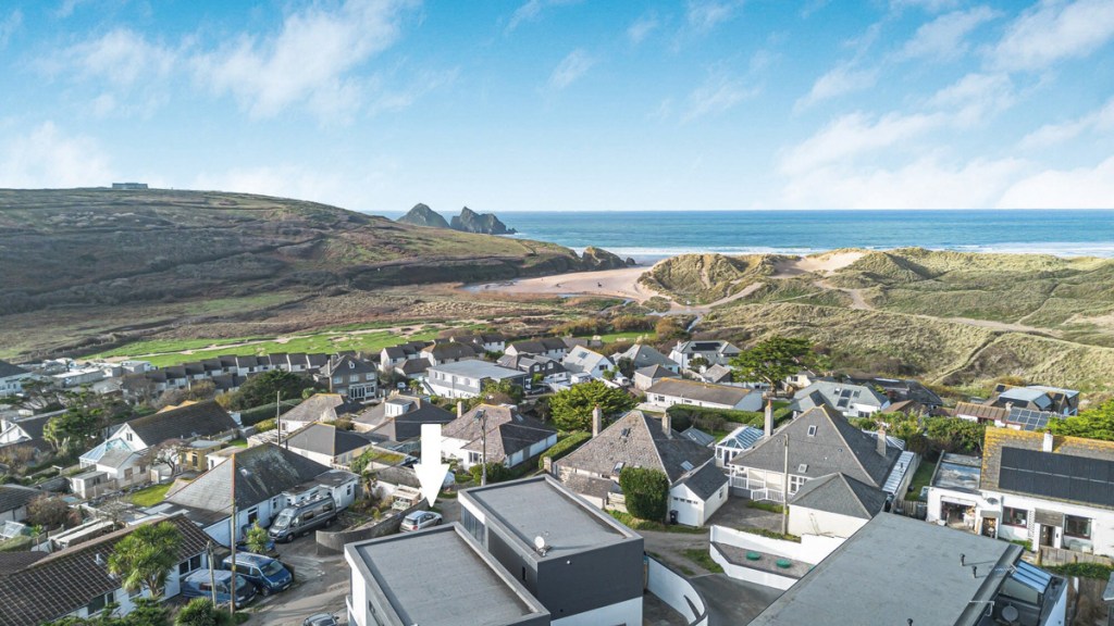 Newquay, Cornwall - Guide price £825,000 - Jackson Stops