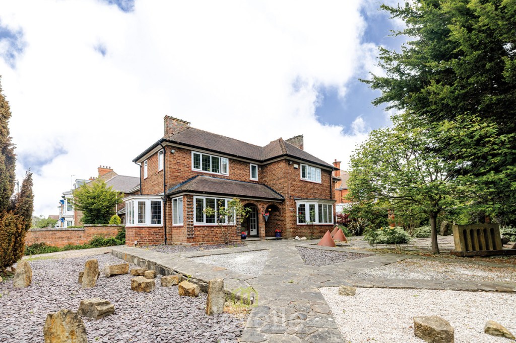 Cleethorpes, Lincolnshire - Offers in excess of £475,000 - Lovelle