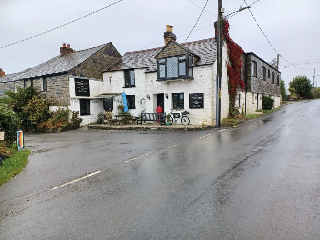 Pendoggett, Cornwall - Guide price £475,000 - Vickery Holman 